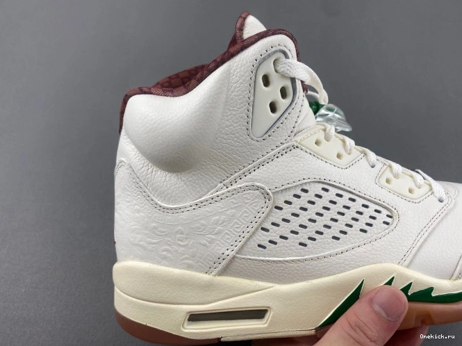 One Kick Grito Jordan Air HF8833-100 5 El 0817